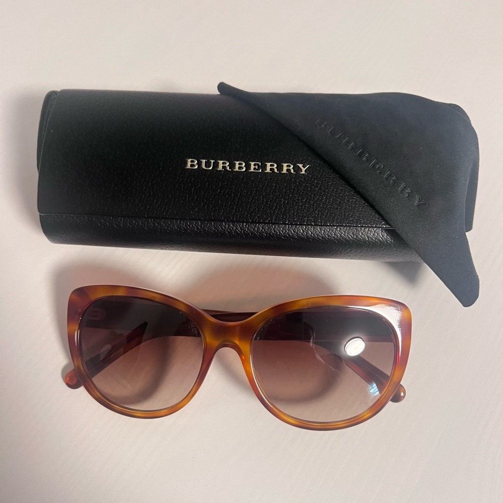 Burberry B4224 Tortise Brown Cat Eye Sunglasses